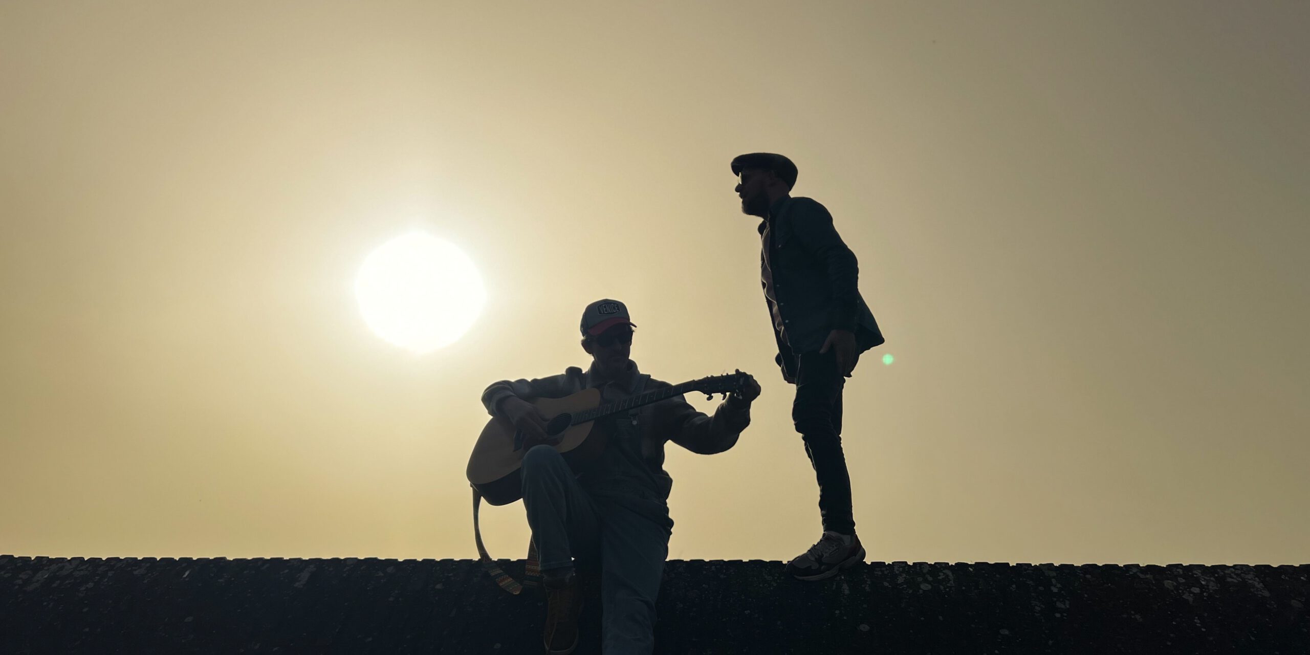 Zwart en Roze Klassiek Zwart en Neon Schoonheidsproducten Banner.pdf
